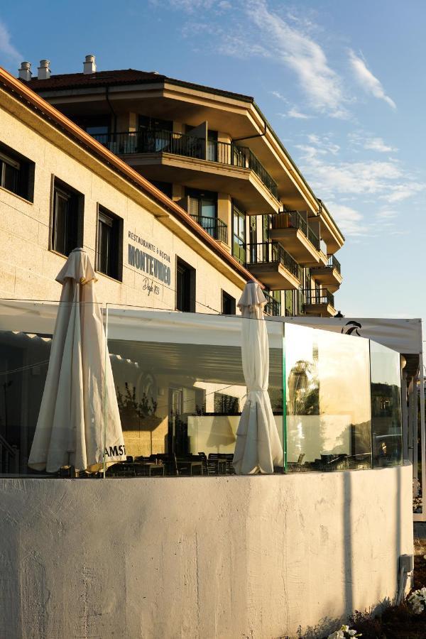 Hostal Montevideo Beachfront Nigrán Екстериор снимка