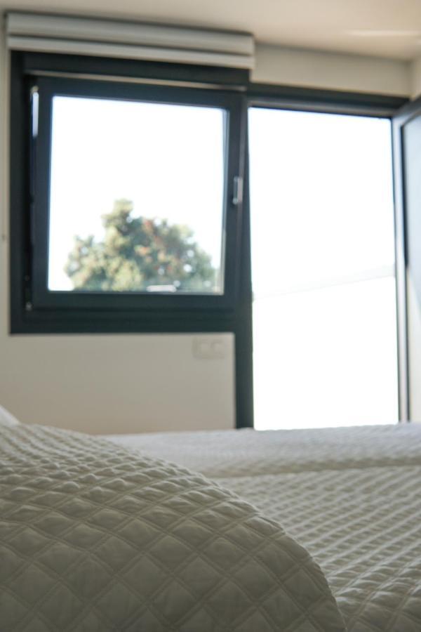 Hostal Montevideo Beachfront Nigrán Екстериор снимка