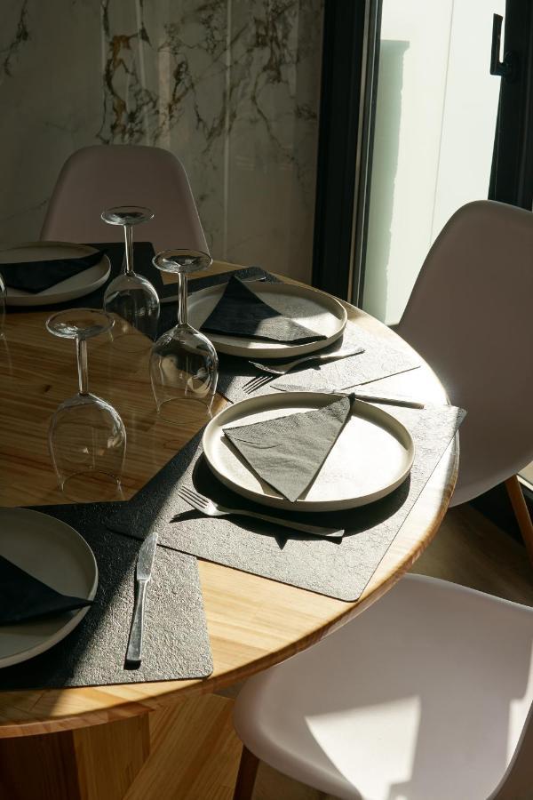 Hostal Montevideo Beachfront Nigrán Екстериор снимка