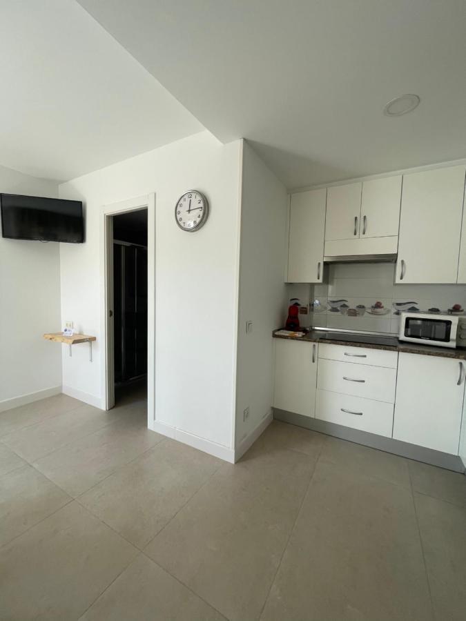 Hostal Montevideo Beachfront Nigrán Екстериор снимка