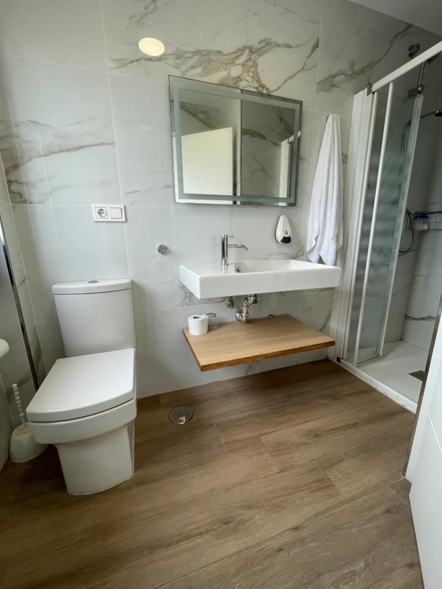 Hostal Montevideo Beachfront Nigrán Екстериор снимка