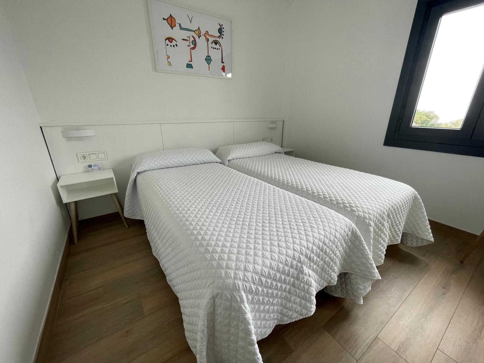 Hostal Montevideo Beachfront Nigrán Екстериор снимка