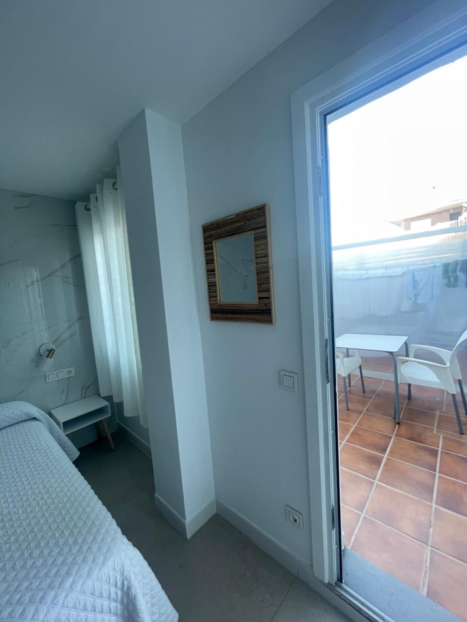 Hostal Montevideo Beachfront Nigrán Екстериор снимка